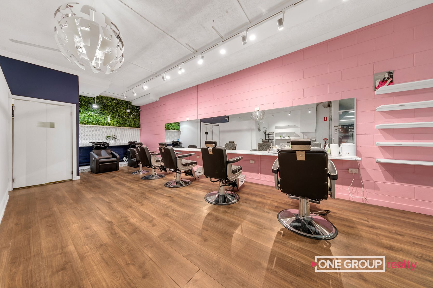 High Exposure Retail Space in the Heart of Eltham - $350,000